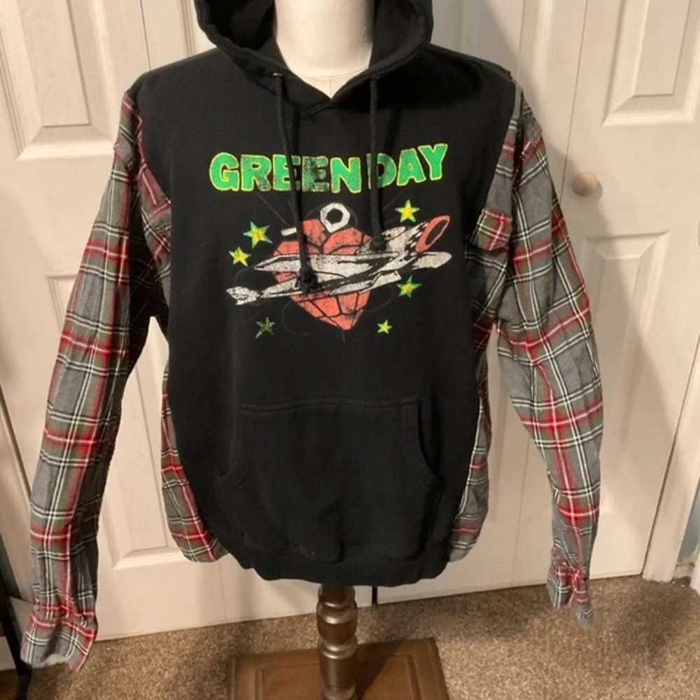 Black Hoodie Shirt with Plaid Sleeves